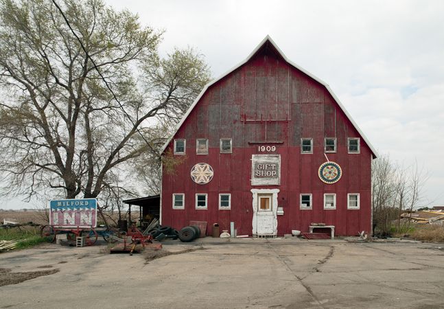 Abandoned gift shop old barn near Lincoln, Nebraska