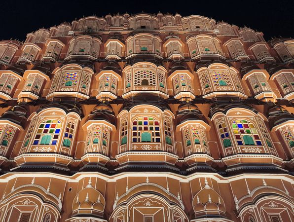 hawa mahal night illuminated view jaipur