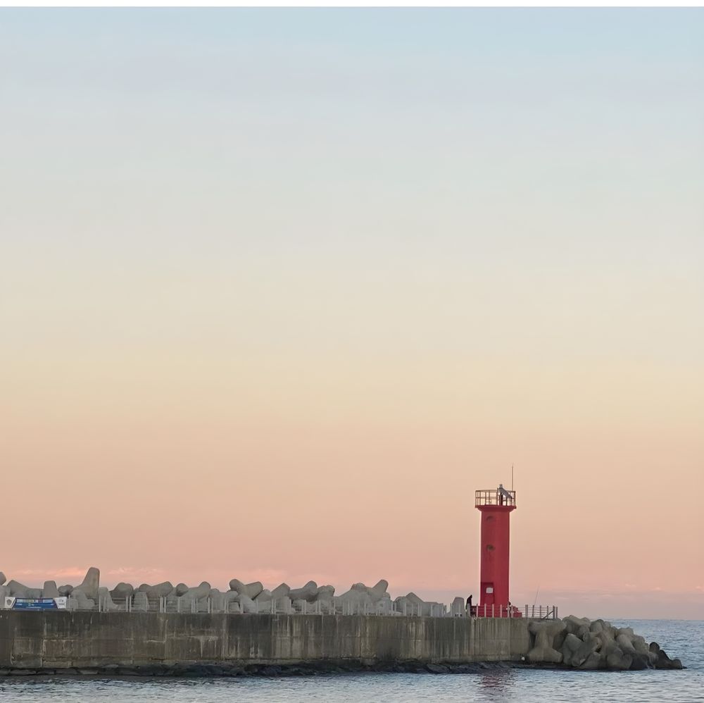 The lighthouse of the sea