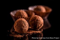 Chocolate truffles 0yXXl7