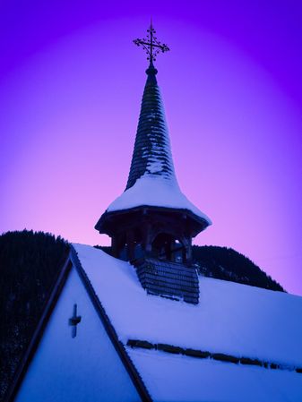 Saanen's church steeple on New Year's eve