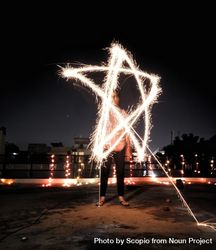 Long shot of person making star out of steel wool 5p1Qe4