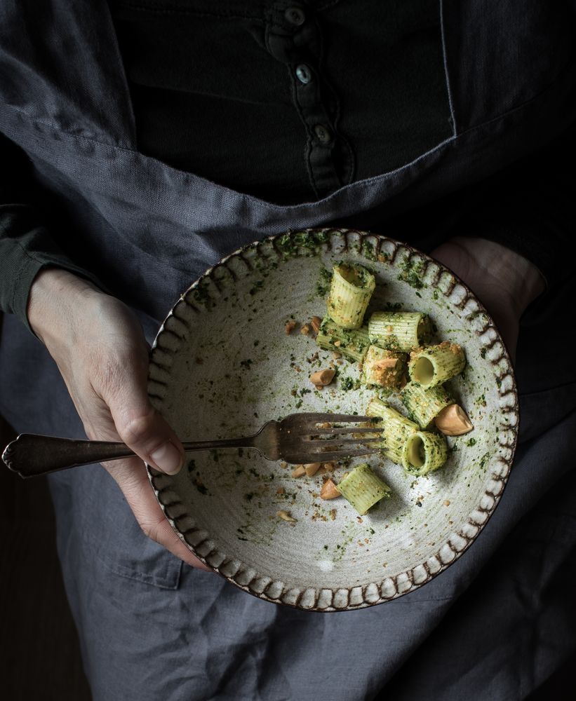 Pasta paccheri with kale pesto and nuts