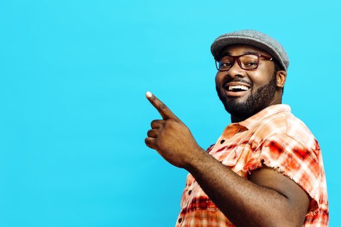 Man pointing up