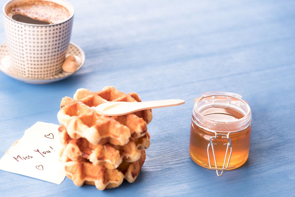 Sweet snack and a missing you note