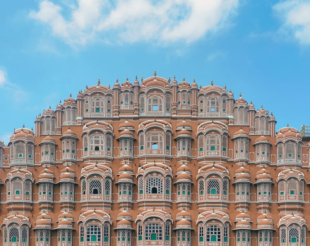 wide front view of the hawa mahal façade jaipur