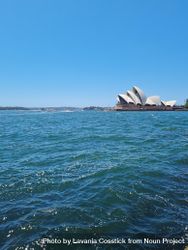 View of the Sydney Opera House from across the harbour 4Mjvlb