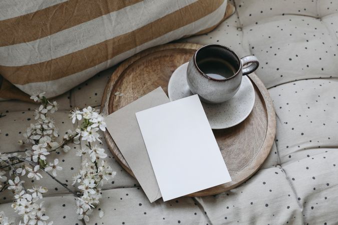 Spring breakfast with flowers