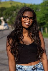Woman posing outdoor