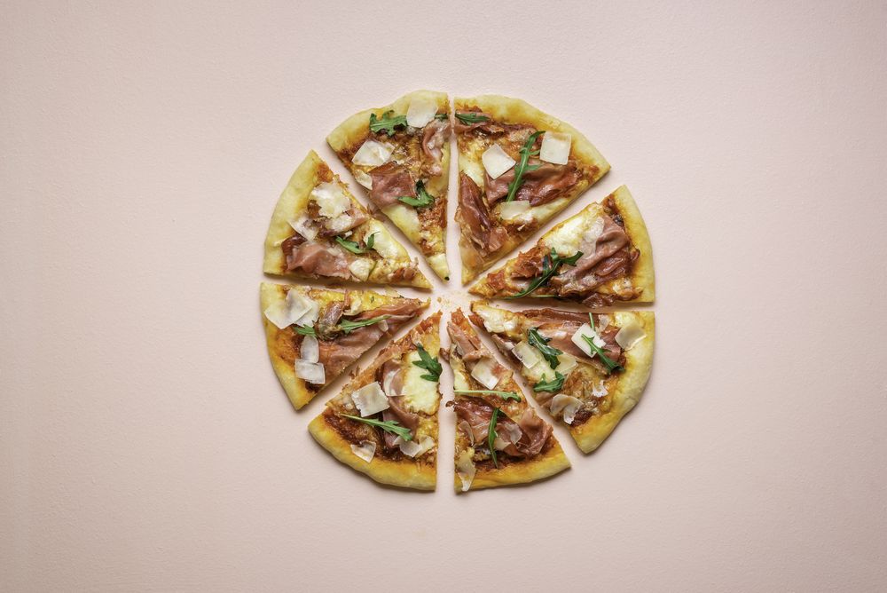 Italian ham pizza