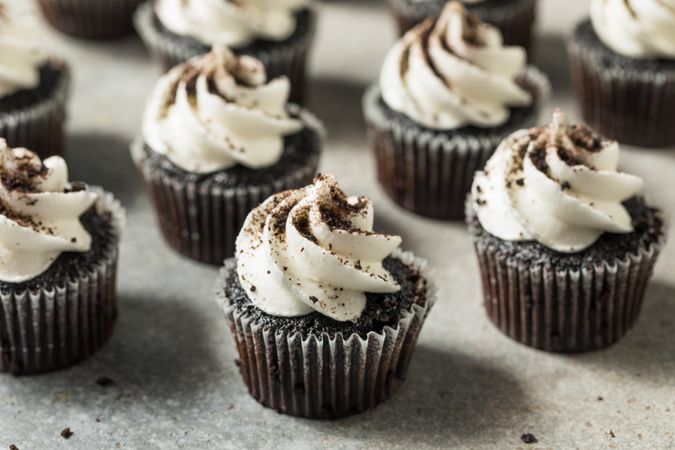 Baked Cookies and Cream Cupcakes