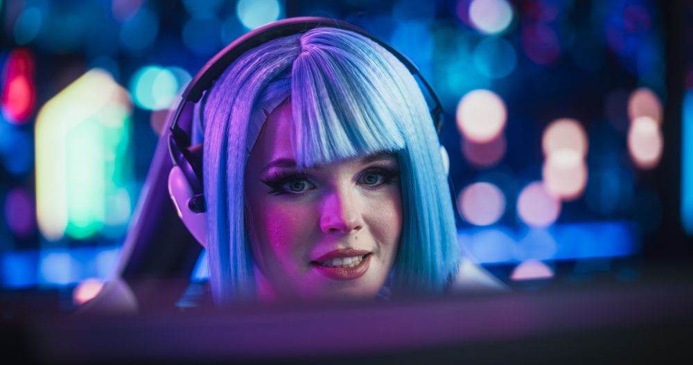 Popular Cosplay Streamer Chatting with Internet Fans.