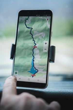 Crop hand using GPS map on smartphone