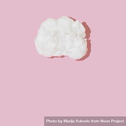 Single cotton cloud on pink background 41G8g0