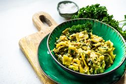 Georgian lobio dish served in green bowl