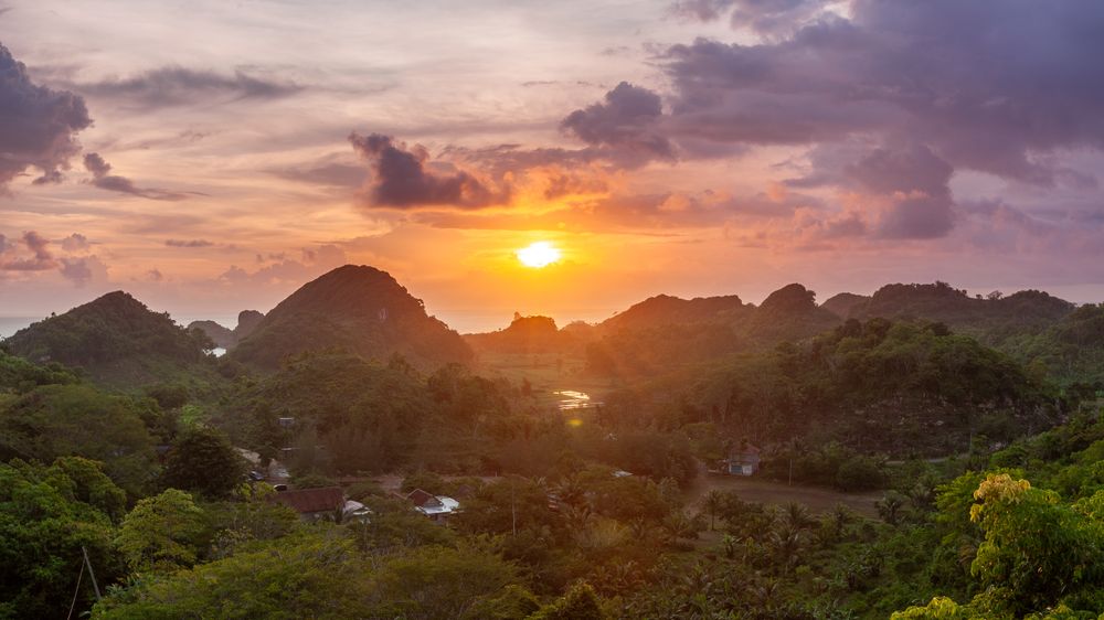 Sunset At Bay