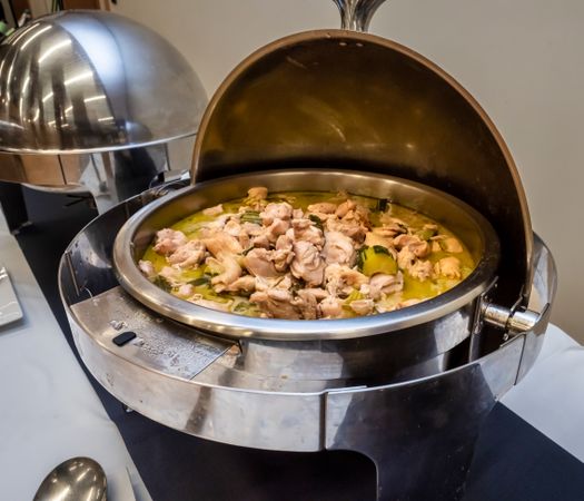 Asian food. Thai cuisine. Off-site food preparation. We feed on the go.