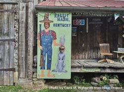 One of several countrified spots in the tiny settlement of Rabbit Hash, Kentucky 4AJeWb