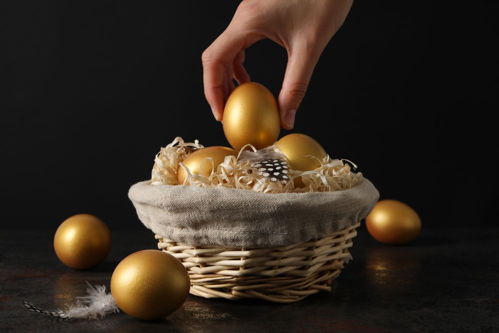 Concept of Richness and prosperity, golden eggs