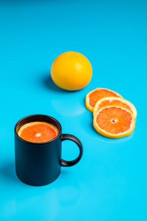 Mug with fresh citrus