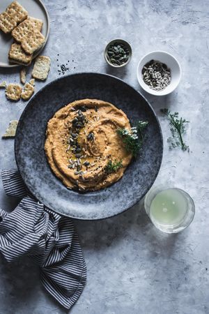 Baked carrots hummus