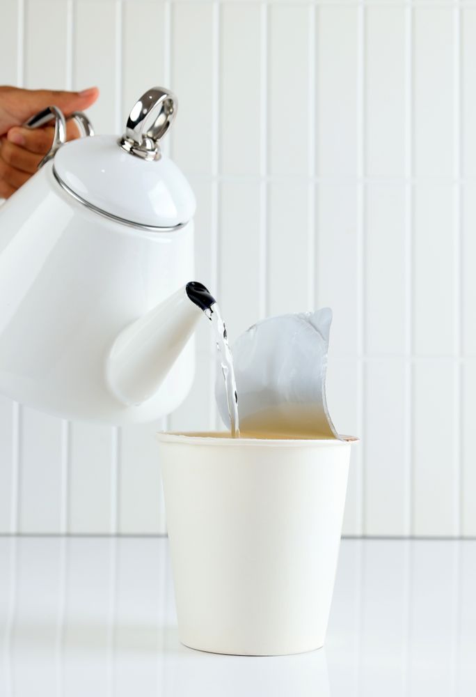 Pour Hot Water Eat Instant Cup Noodle