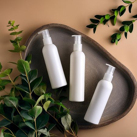 Mockup shampoo bottle