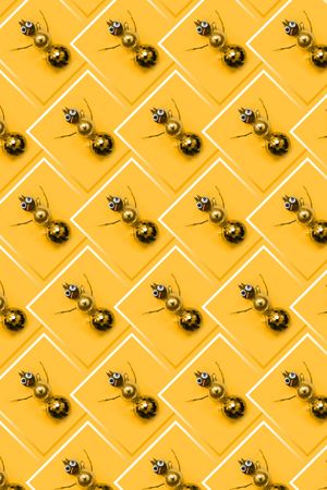 Rows of gold bauble snowman, with square outline