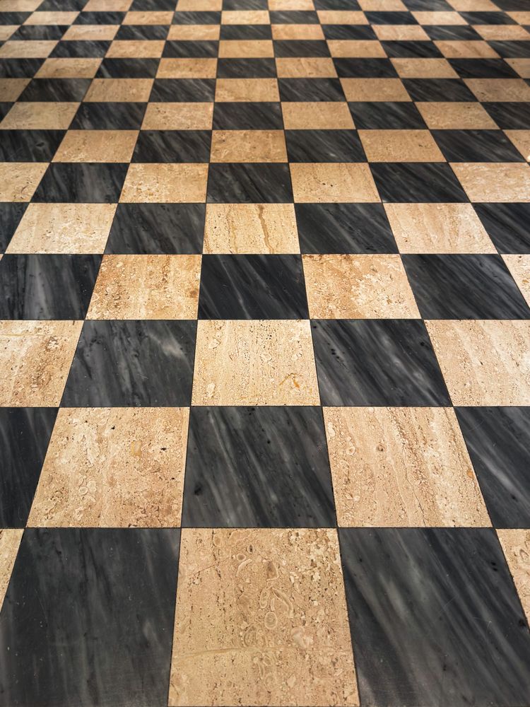 Checkered floor pattern