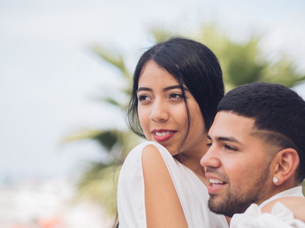 Man bonging smiling woman with love and tenderness