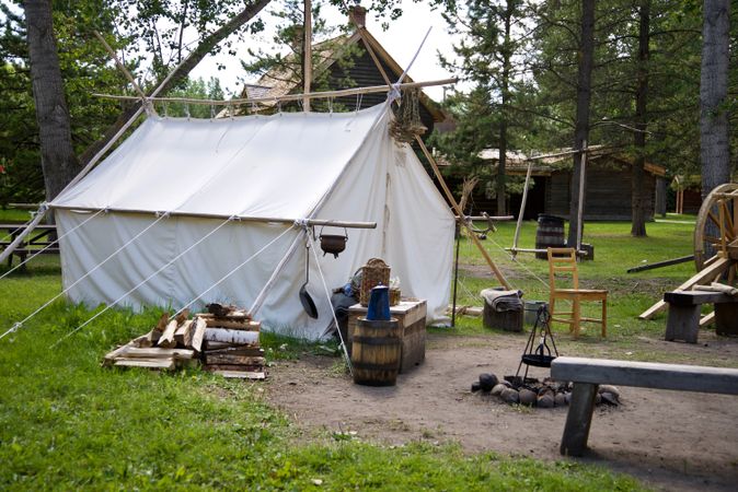 Old settlers tent