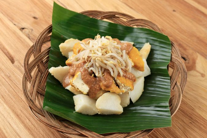 Ketoprak is Indonesian Popular Breakfast from Cirebon, West Java.