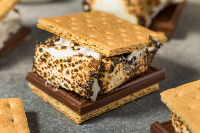 American Homemade Smores with Chocolate