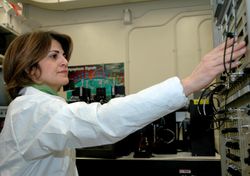 Frederick, MD - USA, Feb 2003: A female scientist working in medical research 5rZ8p5