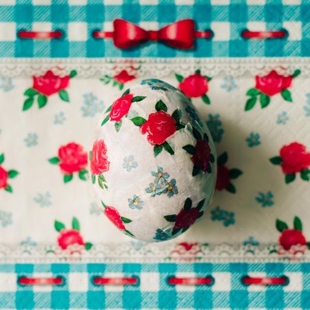 Floral patterned Easter egg with matching background