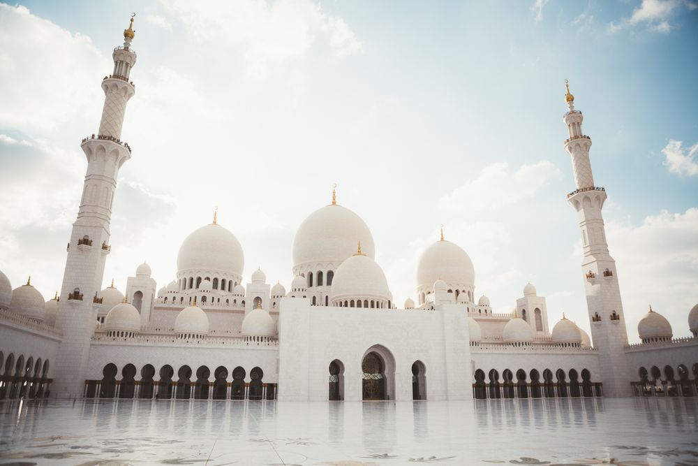 Breathtaking mosque in sunshine