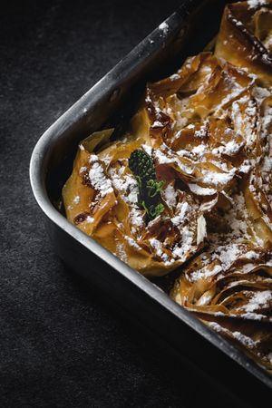 Filo dough cake with flower shape