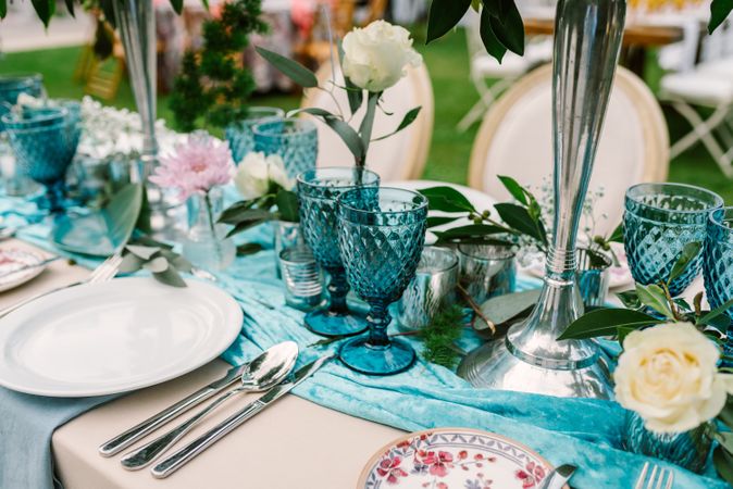 Wedding banquet table decoration