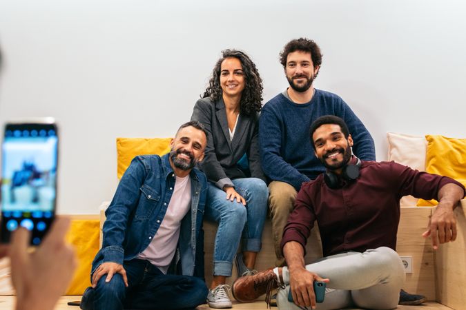 Sharing Ideas and Work: A Picture of the Coworking Environment