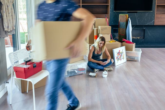 Man carrying moving box