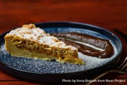 Slice of Apple pie with sugar 49mkVQ
