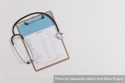 Stethoscope and checklist 0LkReb