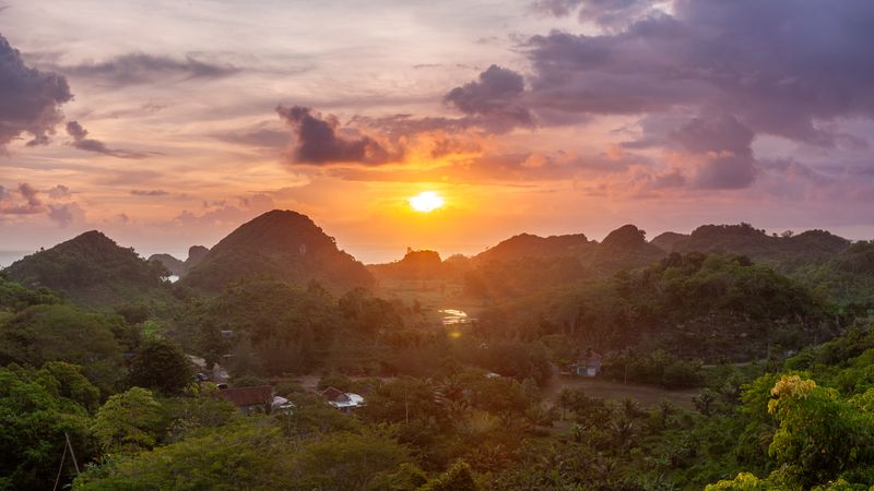 Sunset At Bay