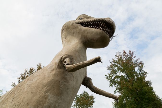 T. Rex statue roadside attraction in Arkansas