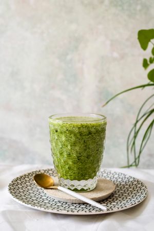 Healthy green smoothie detox