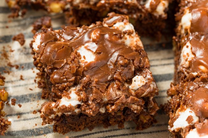 Sweet Homemade Mississippi Mud Cake