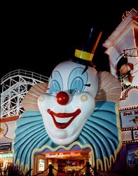 Giant clown face, at the Clown Casino, Las Vegas, Nevada O41KN0