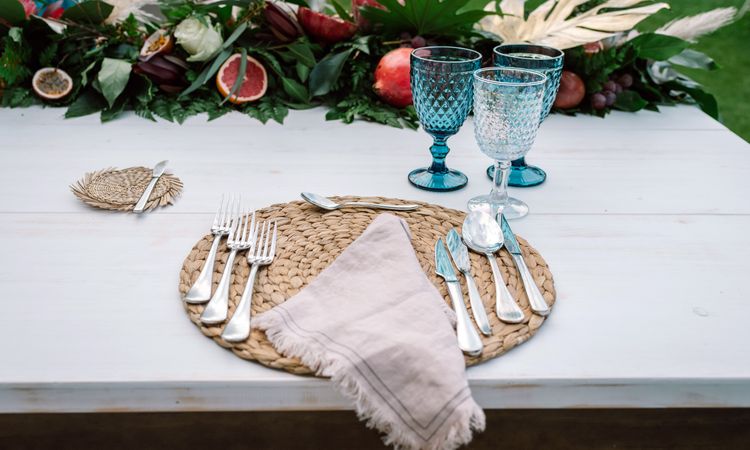 Simple rustic wedding table decoration