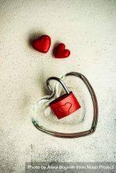 Heart shaped dish with red padlock and heart decorations 43226P