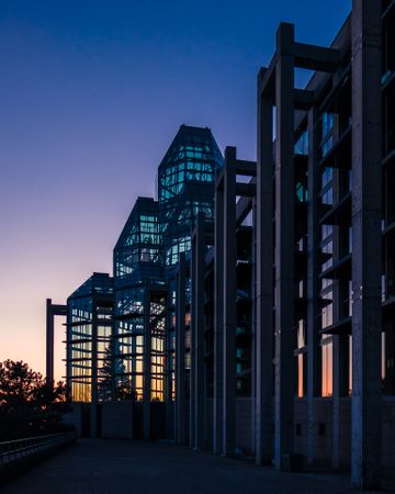 Exterior view of National Gallery of Canada, Ottawa at sunset